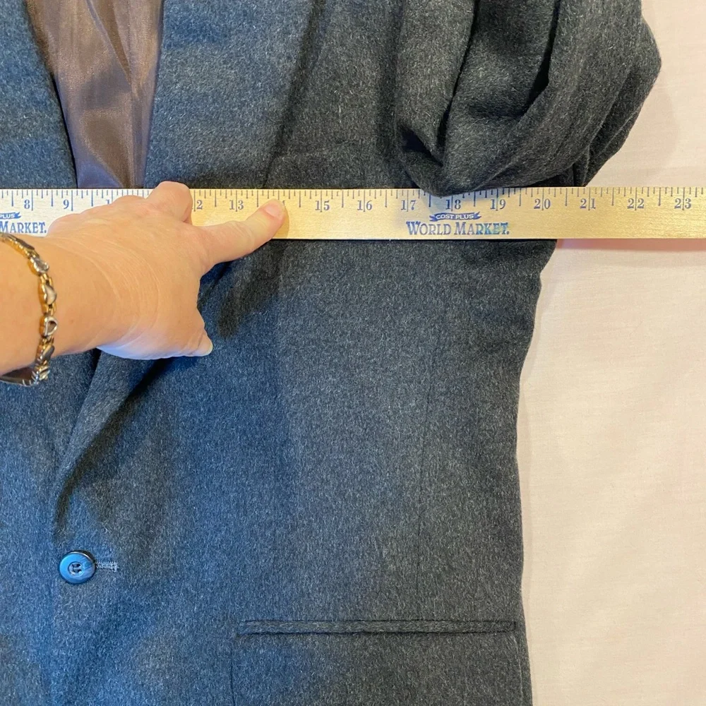 Robert Stock Wool Gray Blazer.